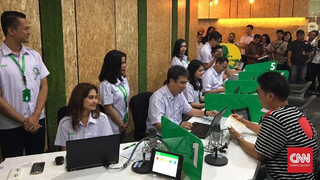 Grab Indonesia bekerja sama dengan BRI meluncurkan Restaurant Value Add Services dan B2B Logistic untuk membantu para pengusaha mikro.