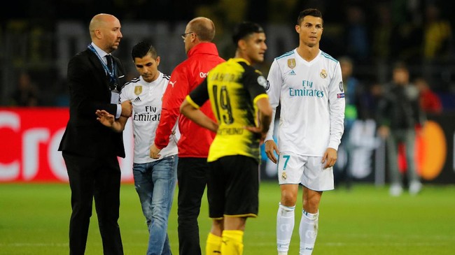 FOTO: Cristiano Ronaldo Menggila di Laga ke-400