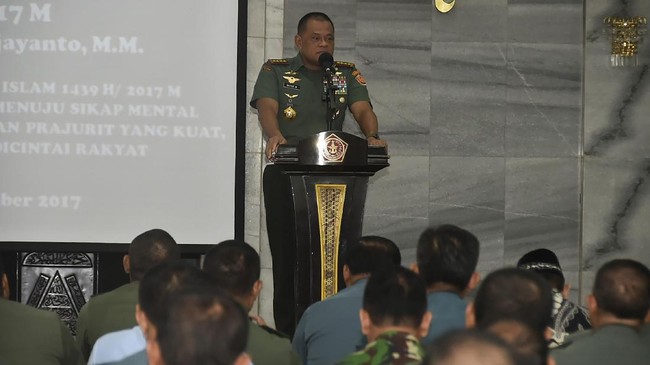Peluang Gatot Nurmantyo di pilpres 2019 dinilai sangat kecil. Gatot diminta lebih tegas untuk membangun komunikasi dengan parpol demi meraih tiket capres.