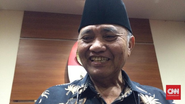KPK percaya profesionalitas Polri dalam menyikapi laporan masyarakat, dan tetap memilih fokus dalam upaya pemberantasan korupsi.