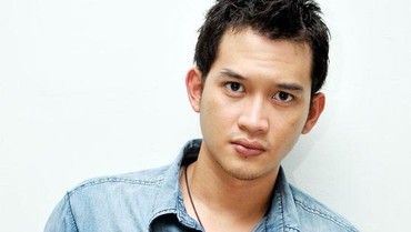 Tak Bisa Hadirkan Saksi Ahli, Rezky Aditya Pilih Akui Anak Wenny Ariani?