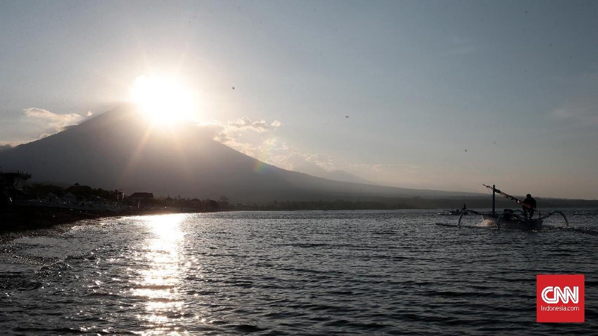 FOTO: Desa yang Mati Rezeki Karena Ancaman Gunung Agung