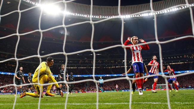 Antoine Griezmann mengaku senang dengan keputusannya bertahan di Atletico Madrid dan menyatakan tak akan hengkang di bulan Januari mendatang.