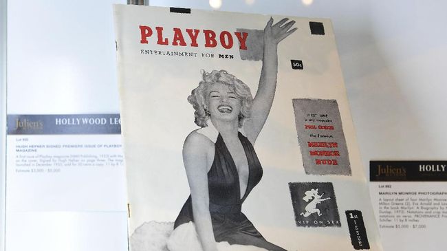 Untuk pertama kalinya, majalah Playboy menggunakan model transgender sebagai playboy playmate. 