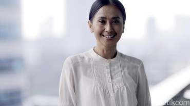 img-title Sosok Ayu Laksmi, Pemeran Ibu di Film Pengabdi Setan 2: Communion