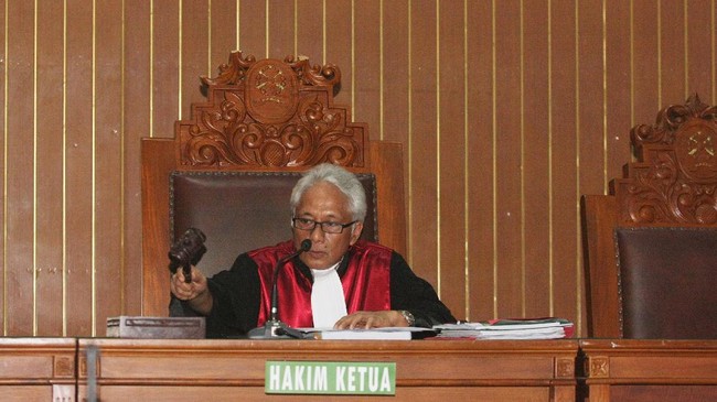 Mahkamah Agung menghormati independensi hakim Cepi dalam memutus praperadilan Setya Novanto dan hanya akan bertindak jika ada indikasi pelanggaran.
