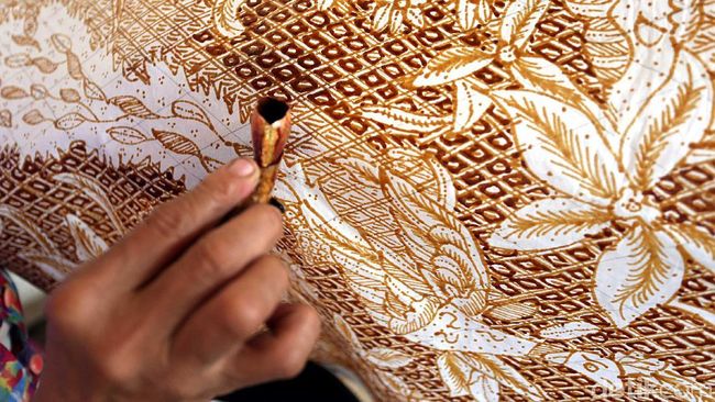 Investasi Tak Cuma Emas Batik  Juga Bisa Hasilkan Puluhan 