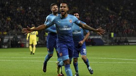 Pelajaran dari Walcott untuk Neymar-Cavani
