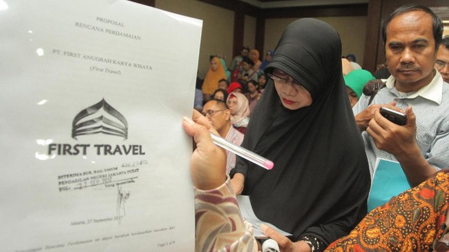 Kejagung tetap berupaya mengembalikan First Travel kepada korban penipuan. Kejagung akan mengajukan PK meski MK melarang jaksa mengajukan PK.