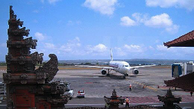 Erupsi Gunung Agung, 10 Bandara Alternatif Disiapkan