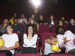 7 Film Thailand Romantis yang Dijamin Bikin Baper
