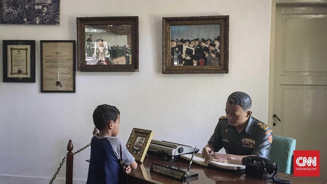Sejumlah tokoh Mandailing yang berjasa di masa awal kemerdekaan, seperti Jenderal AH Nasution, tak masuk dalam kamus sejarah Kemendikbud.
