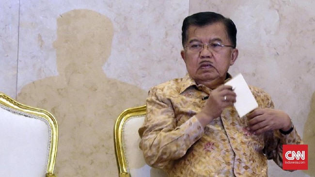 Menurut Jusuf Kalla, perbedaan pendapat yang terjadi di internal Partai Golkar adalah hal yang wajar. Namun dinamika itu bukan berarti perpecahan.