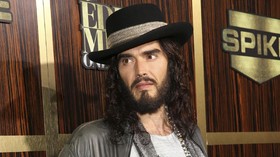 'Recovery,' Khotbah Russell Brand untuk Para Pecandu