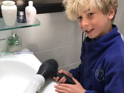 Parenting Hacks Kocak dan Nyeleneh, Mau Coba, Bun?