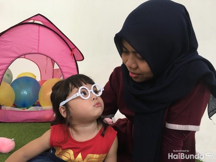 Cerita di Balik Kedekatan Gempi dan Baby Sitter-nya, Koneng