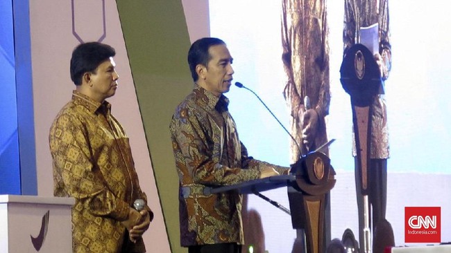 Presiden Jokowi melihat penindakan yang paling keras mesti diterapkan kepada pengedar narkoba sejak awal. Namun, kepolisian masih hati-hati.