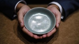 Mangkuk 1.000 Tahun Laku Terjual Rp510 Miliar