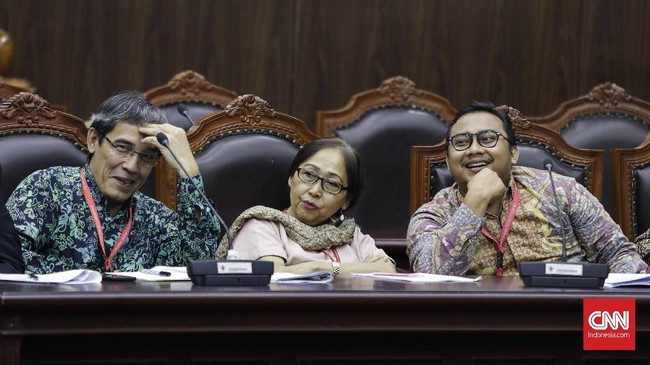 Badan Pengawas Pemilihan Umum (Bawaslu) diminta untuk membeberkan seluruh kegiatan dan program yang dilakukan lembaga dalam satu tahun terakhir.