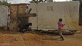 FOTO: Korban Boko Haram yang Terlunta di Tanah Sendiri Para pengungsi internal yang kehilangan tempat tinggal karena pergerakan militan Boko Haram mesti rela terlunta di tanah sendiri.