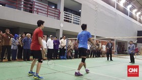 Ketika Jusuf Kalla Tantang Jokowi dan Liliyana Natsir