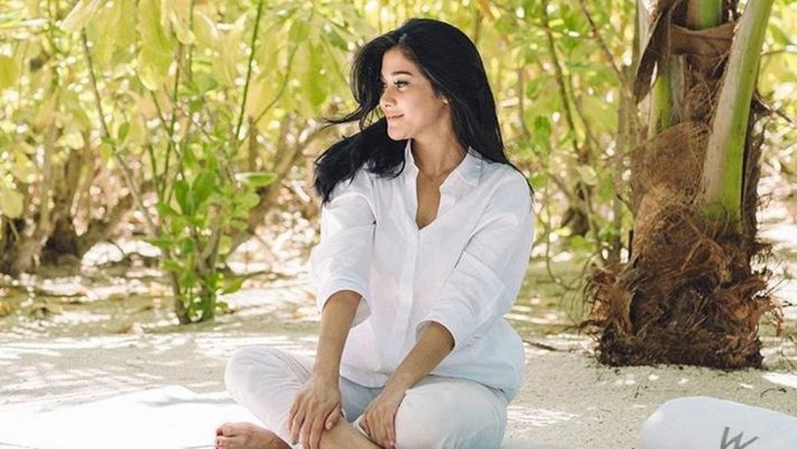 Naysila Mirdad Naysila Mirdad