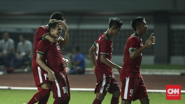 PSSI menunjuk Bima Sakti sebagai pelatih Timnas Indonesia U-19. Mantan pemain Primavera itu untuk sementara akan didampingi Cristian Gonzales.