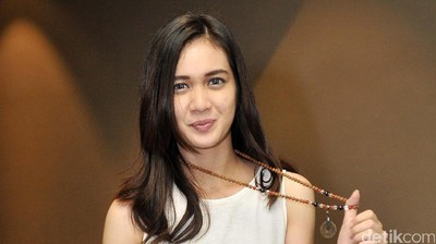 Kamera Hilang, Dhea Imut Polisikan Perusahaan Ekspedisi