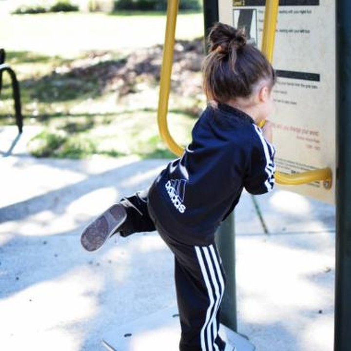 <p>Duh! Gemes banget ya lihat si kecil olahraga begini ya. (Foto: Instagram/yuriyanna)</p>