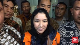 KPK Tahan Bupati Rita Widyasari