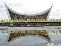 Desain Masjid Raya Sumatera Barat Terbaik Dunia, Ini Sosok di Baliknya