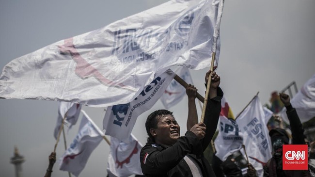 Kemnaker menetapkan kenaikan upah minimum provinsi (UMP) 2022 rata-rata hanya 1,09 persen dibandingkan tahun ini.