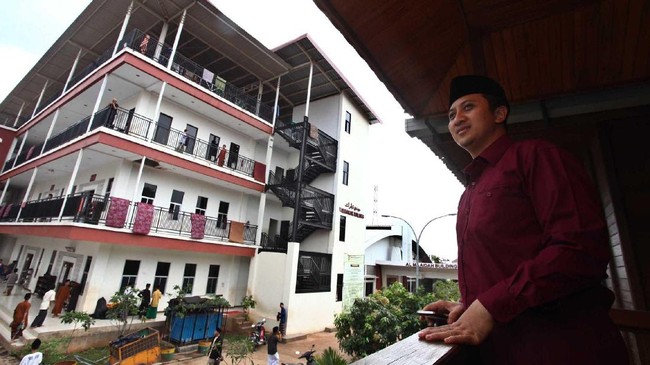 Otoritas Jasa Keuangan (OJK) telah menerbitkan izin usaha perusahaan manajemen aset milik Yusuf Mansur, PT Paytren Aset Manajemen.