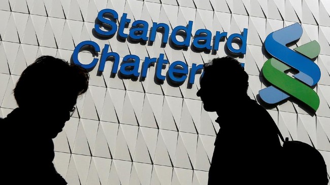Regulator di Eropa dan Singapura menyelidiki StanChart soal transfer US$1,4 miliar dari nasabah yang terkoneksi dengan militer Indonesia.