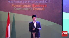 Jokowi Ceramahi Santri Soal Bahaya Medsos