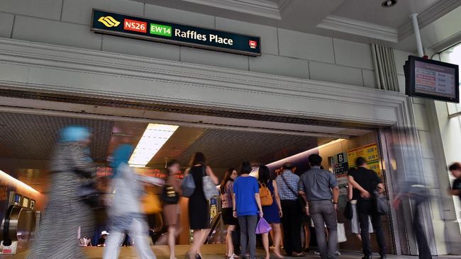Mayoritas Penduduk Divaksin, Singapura Sambut New Normal Singapura bersiap memasuki era normal baru hidup berdampingan dengan Covid-19, dengan sebagian besar penduduk telah vaksin penuh.