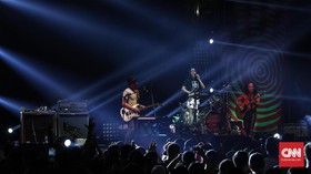 Slank & Glenn Fredly Tutup Synchronize Fest dengan Lagu '90an