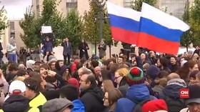 VIDEO: Ratusan Oposisi Rusia Ditangkap saat Ulang Tahun Putin
