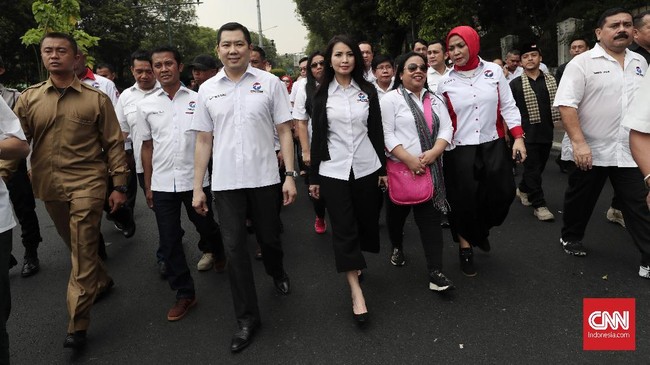 Perindo menjadi partai pertama yang mendaftarkan diri sebagai calon peserta Pemilu 2019 ke Komisi Pemilihan Umum.