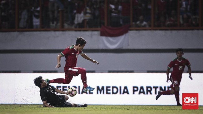 Egy Maulana Vikri tak mau besar kepala usai tampil gemilang saat FK Senica menang telak 3-0 atas Nafta Gbely di babak ketiga Piala Slovakia.