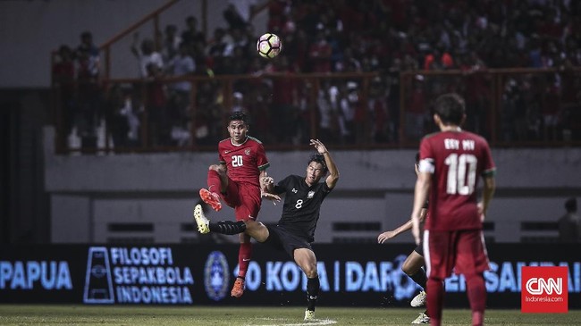 Wali Kota Makassar, Moh Ramdhan Pomanto memprediksi Timnas Indonesia akan memenangkan final leg pertama Piala AFF 2020 (Piala AFF 2021) melawan Thailand.