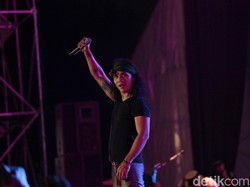 Lirik dan Chord Lagu New Normal Cinta dari Slank