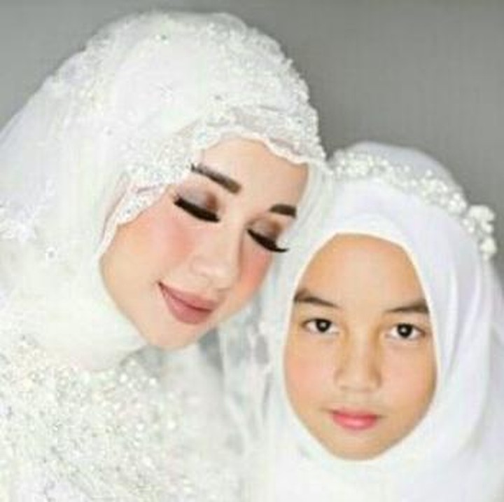 <p>Adem banget melihat foto yang satu ini. Setuju nggak, Bun? (Foto: Instagram/ @laudya_cintiabella)</p>