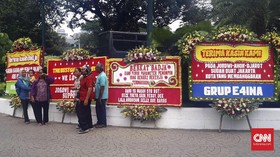 Jelang Pelantikan Anies-Sandi, Bunga untuk Djarot Dipindahkan