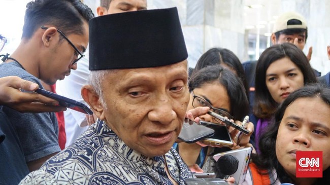 Politikus PAN Saleh Daulay menyebut ucapan Amien Rais soal partai setan-partai Allah tidak mengandung unsur kebencian karena berdasarkan ayat.