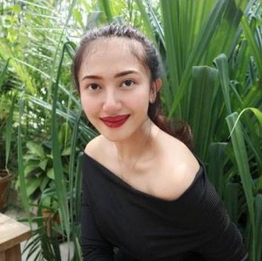 Suci Patia Kenang Perjuangan Hidup Saat Mendiang Gatot Brajamusti Dipenjara