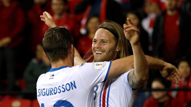 Islandia berhasil mencatat sejarah dengan lolos ke putaran final Piala Dunia untuk pertama kalinya usai menang atas Kosovo.