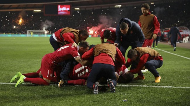 FOTO: Selebrasi Islandia dan Serbia ke Piala Dunia 2018