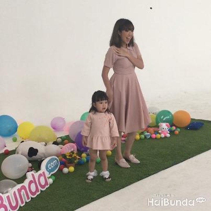 <p>Standby, rolling, action! Buat bunda yang mau lihat kayak apa video klip jingle HaiBunda dan seru-seruan bareng Gisel juga Gempi, yuk datang ke Festival Bunda Happy yang digelar HaiBunda bersama Vivo di MVF-LG Floor Lotte Shopping Avenue, Jakarta Selatan, tanggal 13-15 Oktober 2017. Jangan sampai ketinggalan ya!</p>