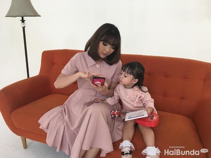 Melihat Lagi Kekompakan Gisel dan Gempi di Jingle HaiBunda